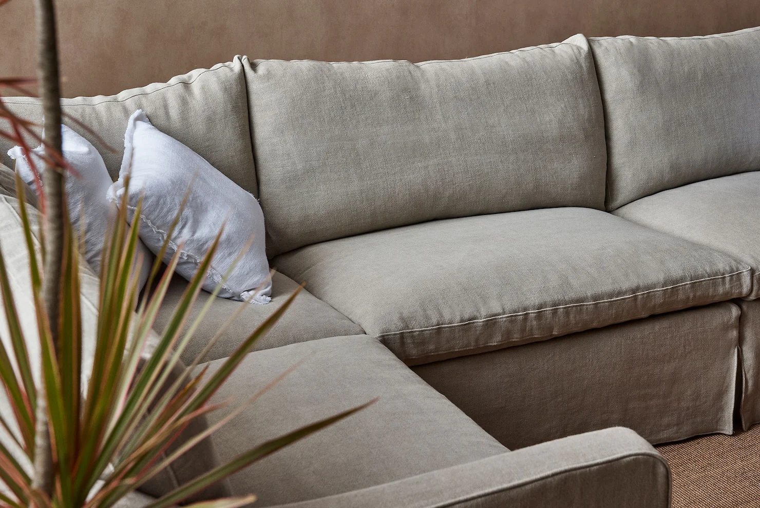 Amelia L-Shape Sectional - Image 6