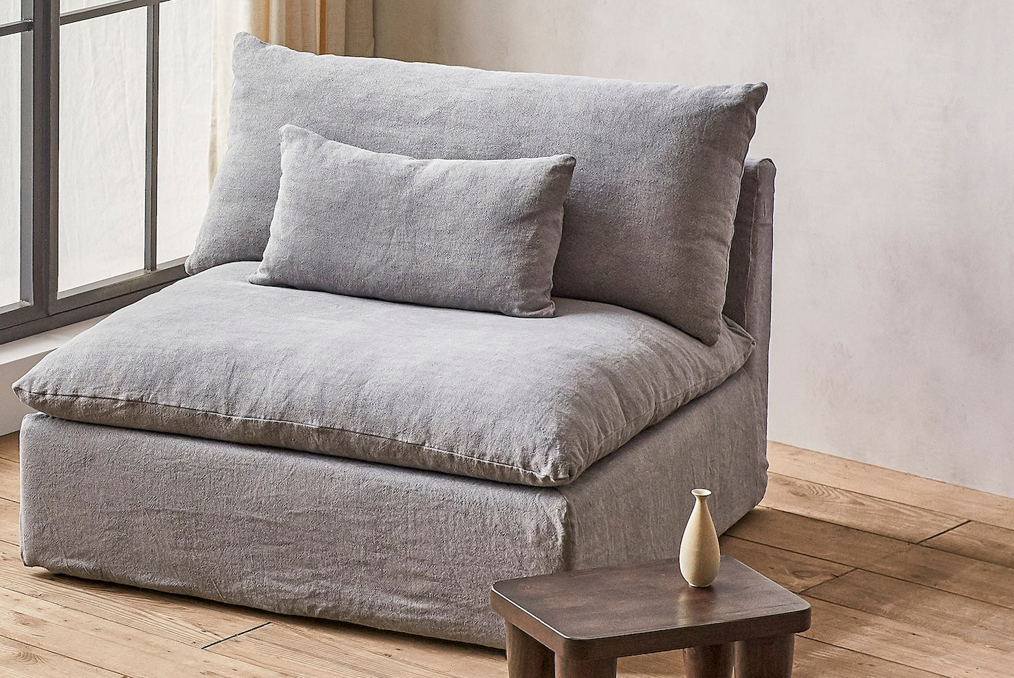 Aria Chair - Image 6