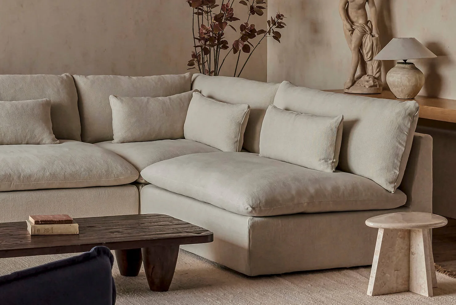 Aria Grande L-Shape Sectional - Image 6