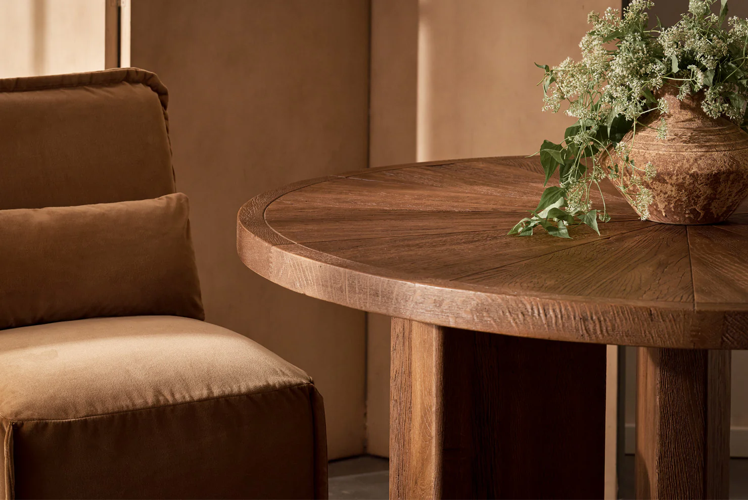 Tango Round Dining Table - Image 6