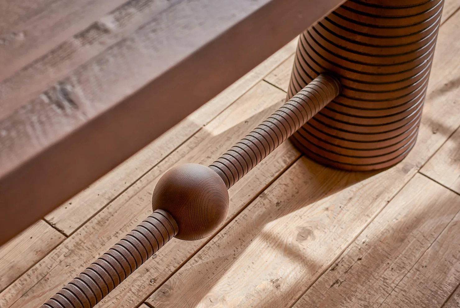 Zenia Console Table - Image 7