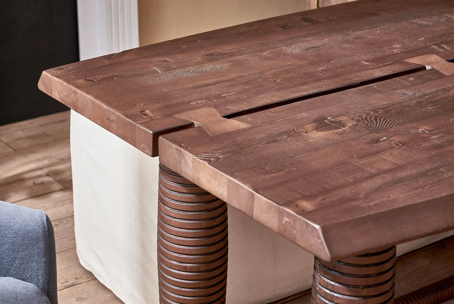 Zenia Dining Table - Image 8